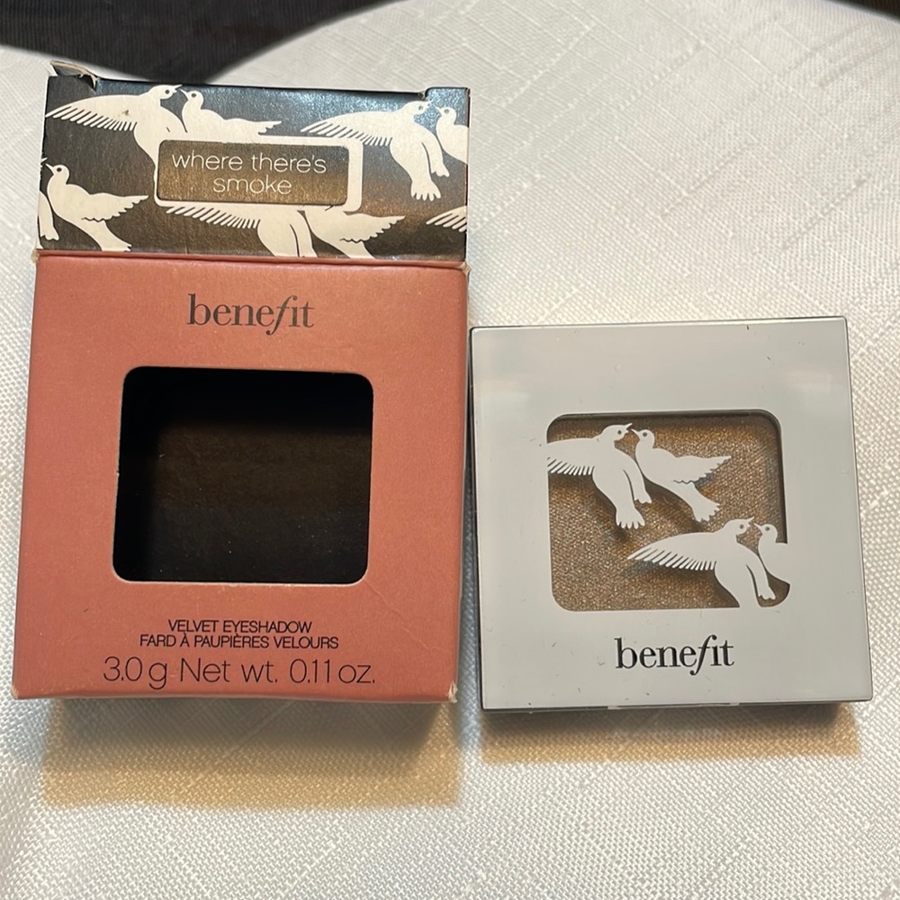 Benefit Velvet eyeshadow- where there’s smoke